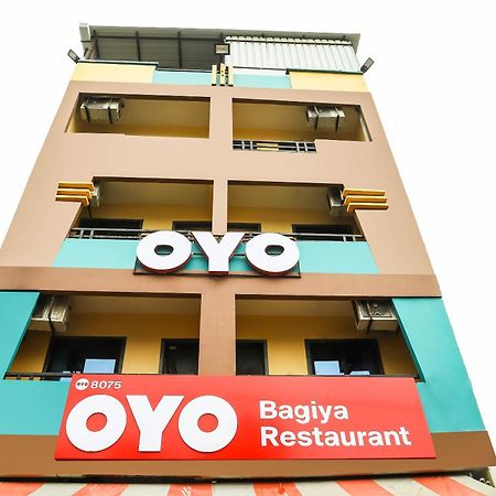 Hotel Spot On Bagiya Restaurant à Harda Extérieur photo